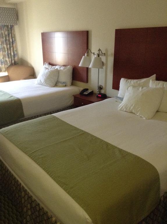 Days Inn By Wyndham Carroll Rum bild